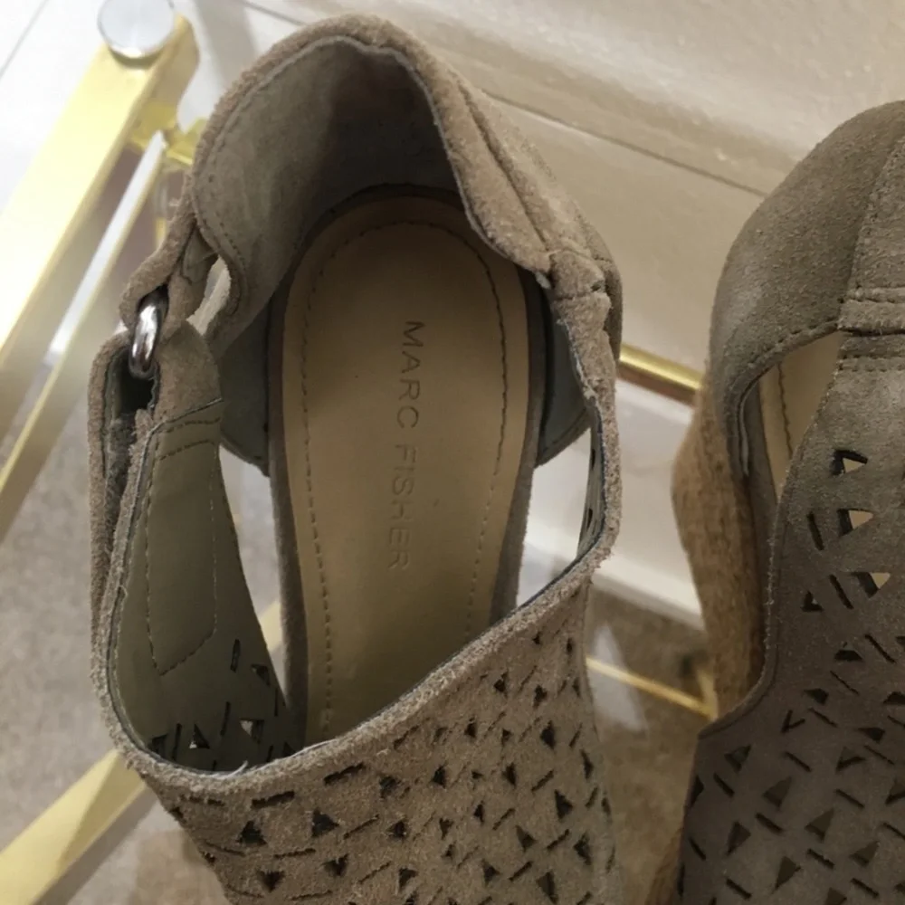 Marc Fisher Helina Platform Espadrille Wedge Sandals 8
